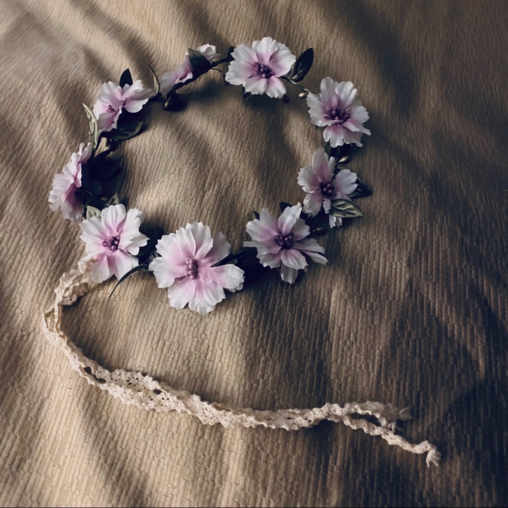 NWT purple flower crown - Picture 4 of 4